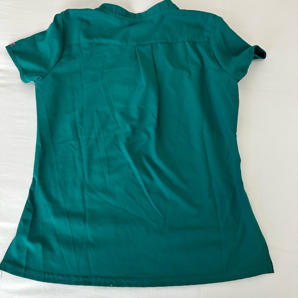 Med Couture women’s Scrub top & bottom - Picture 2 of 5
